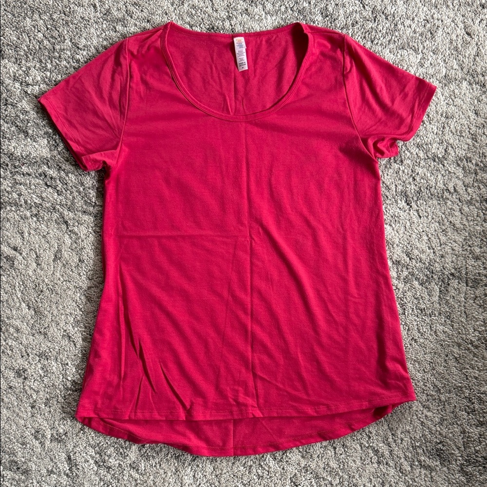 LuLaRoe Pink Short Sleeve Tee